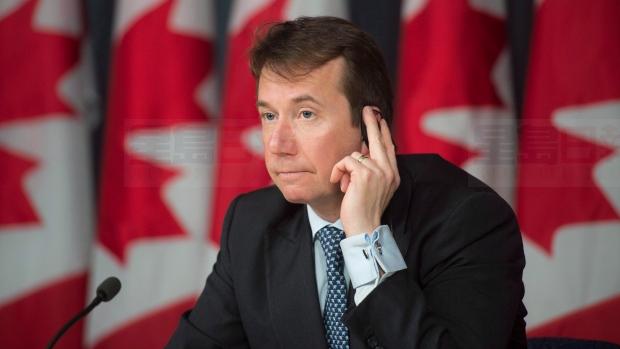 政府將增收服務費 護照釣魚證價格上漲