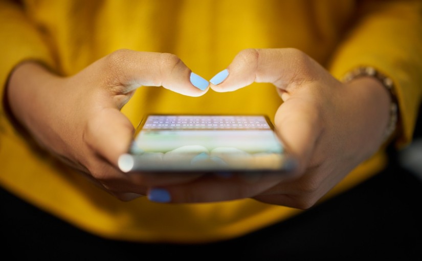 卑詩省蘭里市有中學學生要求其他學生提供裸照 警方正調查