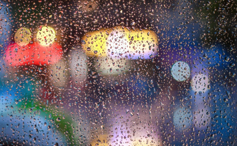 暴雨警告生效 或須疏散中央島居民