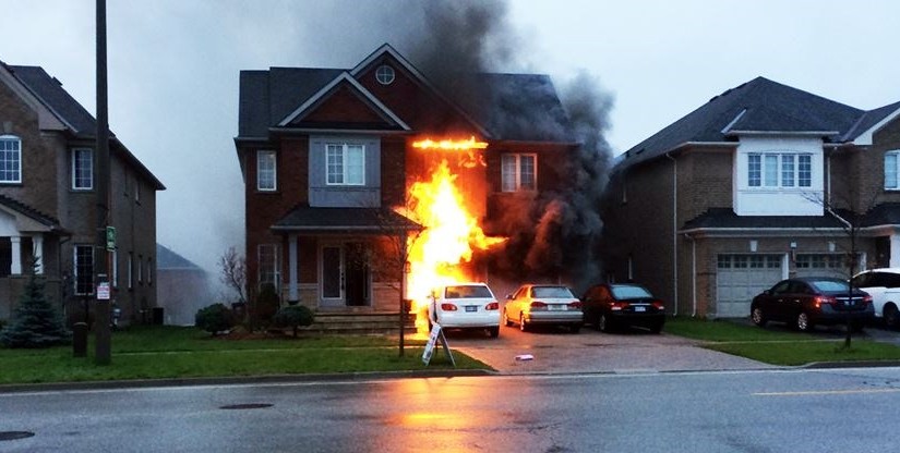 列治文民居大火 鄰居拍門叫醒三人保住性命
