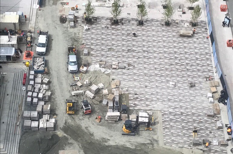 溫哥華藝術館北面廣場翻新工程 仍未完工