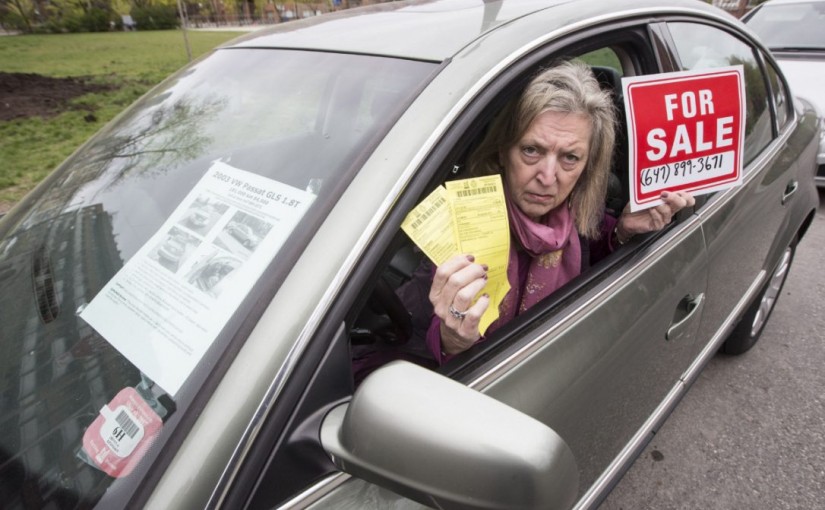 太无辜！女子賣車 貼個“賣價” 被警方罰款$30