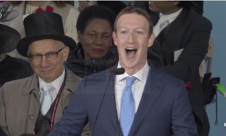 哈佛退學13年後獲頒榮譽博士 扎克伯格:取回我的學位