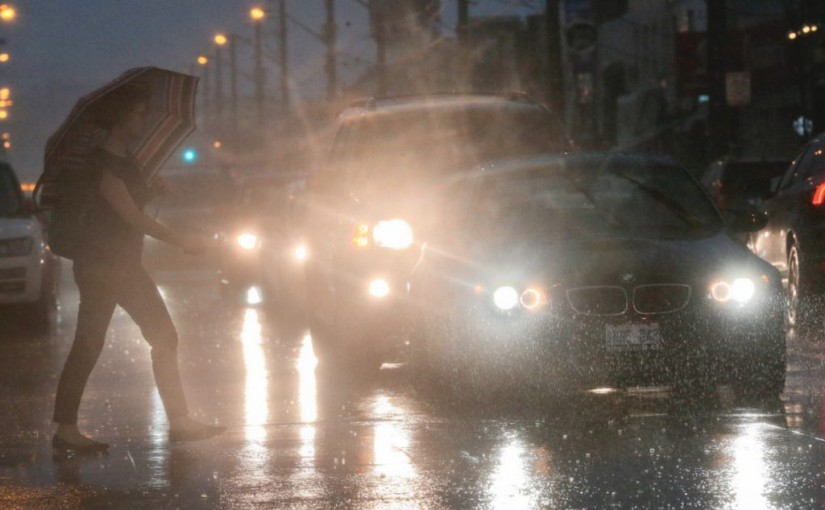 雷暴警告現正生效