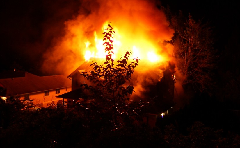 卑詩省阿波斯福一戶房屋發生火警 有寵物貓失蹤