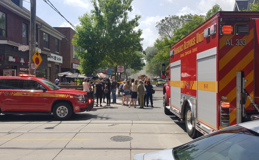 午餐時間大學美食街大火 現在已經受到控制