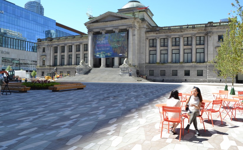 耗資近千萬 可容納1,500人溫美術館北廣場重開