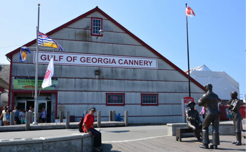 卑詩省列治文市國慶日有升旗活動