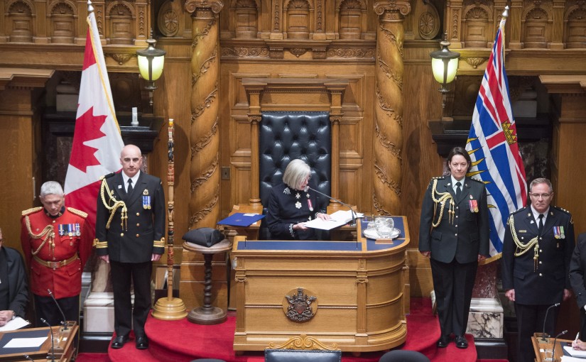 卑詩省督宣讀省情咨文　簡蕙芝強調聽取民意