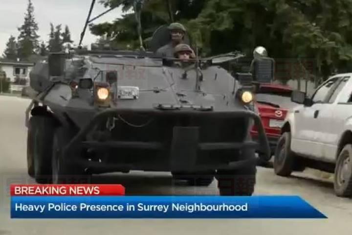 卑詩省素里市騎警出動裝甲車處理警務事故 一名男子被捕