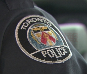 士嘉堡公寓樓內驚聞槍聲