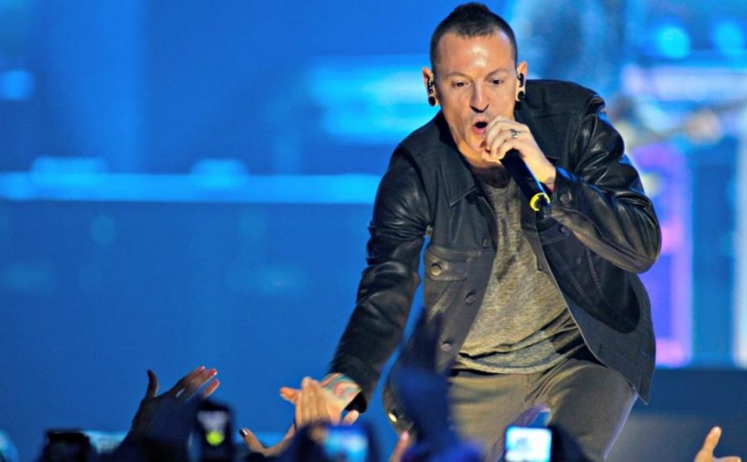 林肯公園主唱在家上吊自殺 年僅41歲