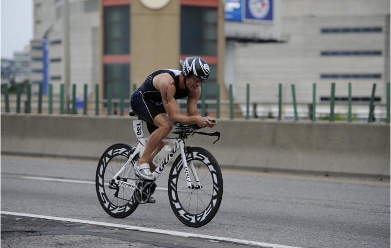 週日鐵人三項比賽導致DVP部分封路