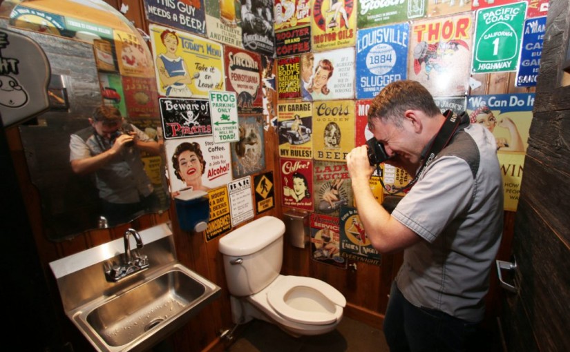 專拍廁所的攝影師 拜訪了數百間廁所