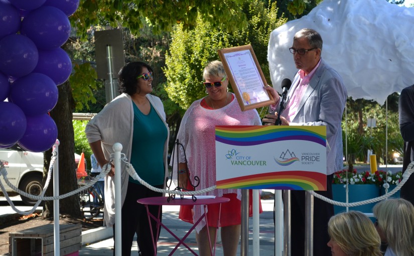 溫市「同性戀自豪周」展開，升彩虹旗並宣布舉行自豪大巡遊