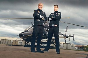 加拿大父子駕直升機繞地球一周 將成全球首例