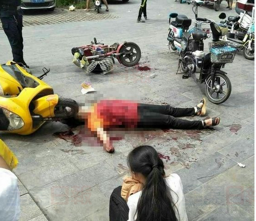 河北男子藥房外當街砍人 至少3死4重傷