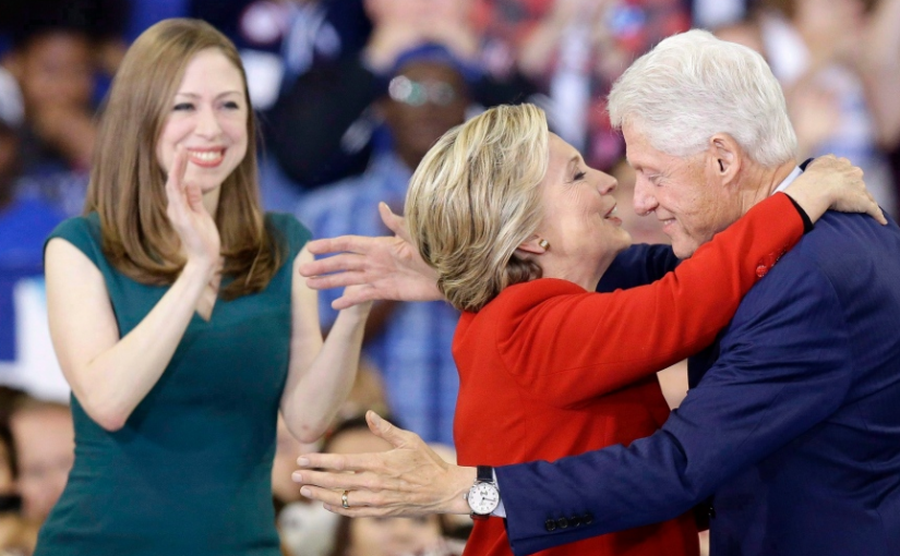 克林頓夫婦抵達魁北克 度假一周