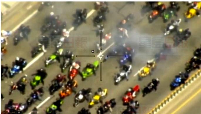 大批摩托車大多區高速炫技 危險駕駛妨礙交通