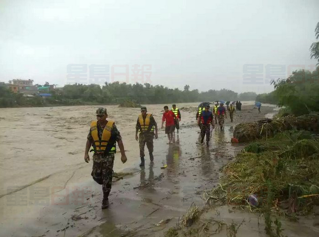 尼泊爾持續降雨山泥傾瀉 至少30人遇難