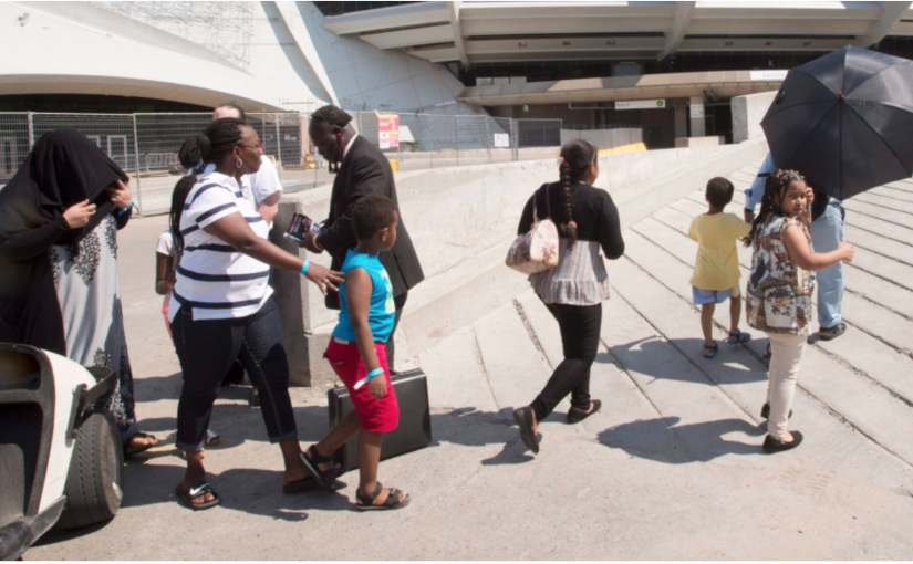 滿地可奧運場館變庇護所 迎大批離美難民