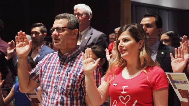 統計局發出的2016年人口普查報告指 國語是最多國民使用的非官方語言