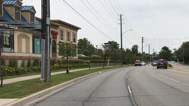 Oakville購物廣場槍擊案 一男子中槍