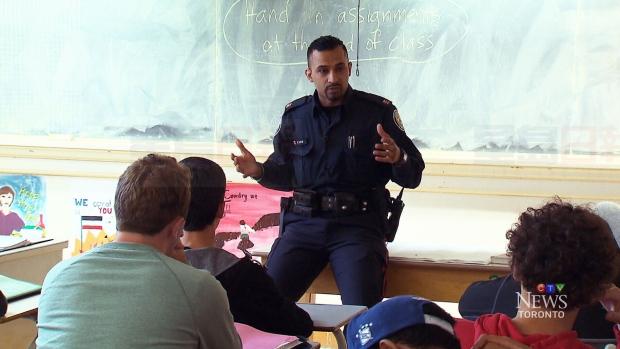 TDSB暫時取消校內巡邏警隊