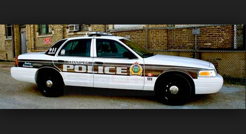 男子刺傷警官 被另一名警官擊斃