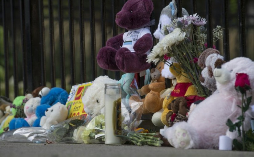 留幼童在車內四小時致其死亡看護人被保釋