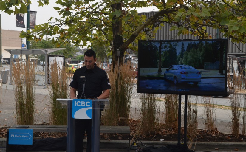 卑保宣傳駕車不用手機