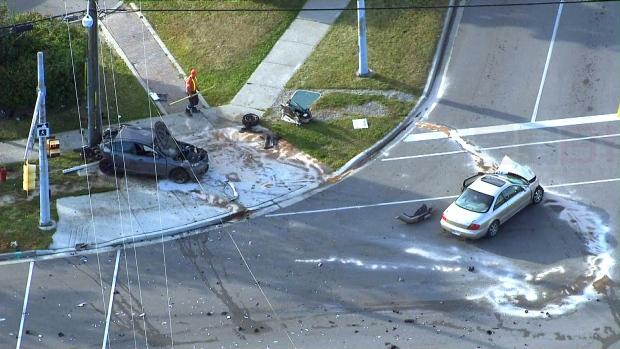 Pickering重大車禍 司機從殘骸中被拖出