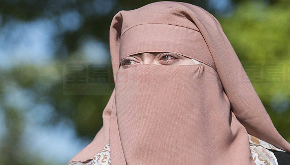 魁省“禁遮面”法案 影響部分學生接受高等教育