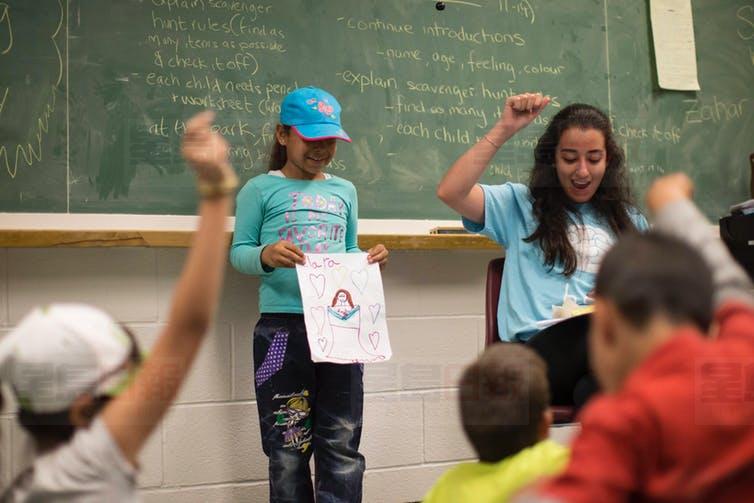 加拿大反恐專家：難以忘記三歲小童持刀“斬首”玩具熊