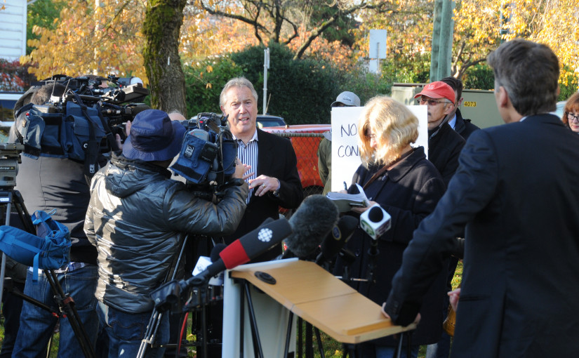 溫市府宣布興建組件屋遭社區居民「踩場」