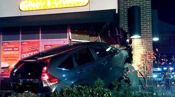 Brampton汽車飛入餐廳 車內兩人受傷
