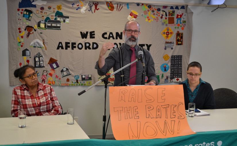 溫哥華的福利食物挑戰周二結束 19元一周難以維生