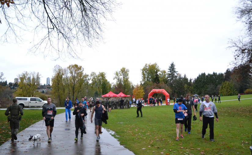 本拿比300人長跑  紀念殉職警員