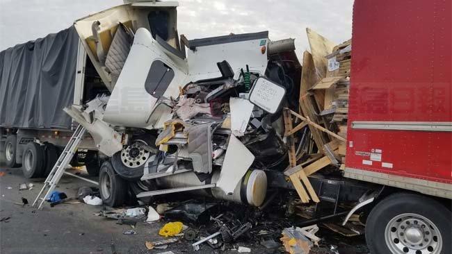 Oshawa發生車禍3人傷 又有卡車參與事故