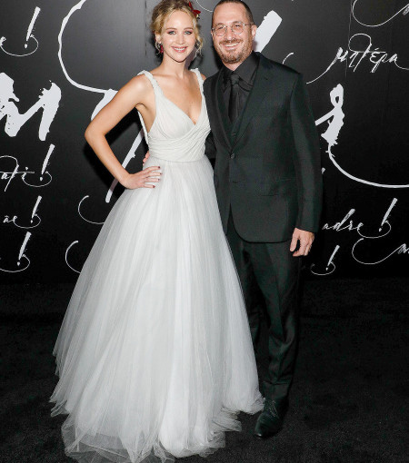 曝詹妮弗勞倫斯與大21歲導演男友分手