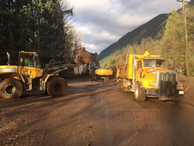 卑詩省因山泥傾瀉而封閉的一號公路已局部重開