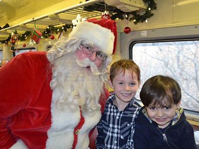 本週日開始 可以和聖誕老人一起搭火車！