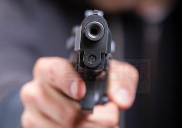 多倫多15歲少女武裝搶劫被指控