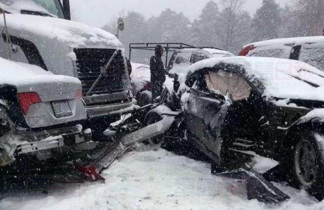 約克區一夜風雪致近50起車禍事故