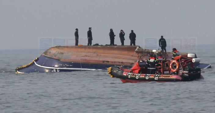 南韓漁船與運油船相撞翻沉　至少13死2失蹤