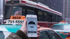 多倫多槍擊突然發生 出租車遭殃車窗被打破