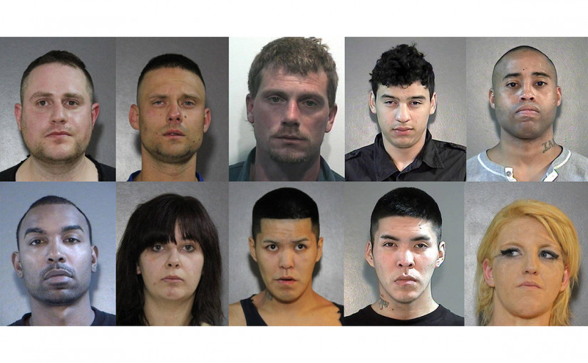 素里騎警公布十大通緝犯名單