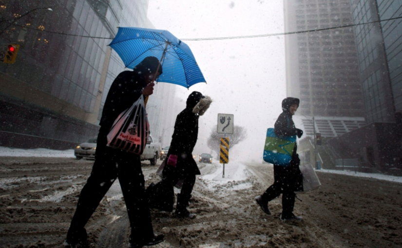 多倫多警方：冰雹+雪暴路面濕滑 小心駕駛！