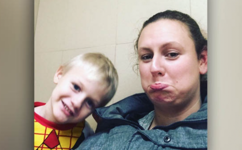 女子在沃爾瑪廁所被困一個半小時 還遭到工作人員嘲笑！