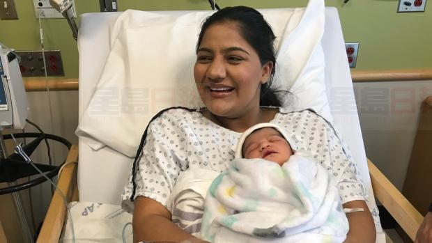 卑詩省2018年首名嬰兒在素里市出世